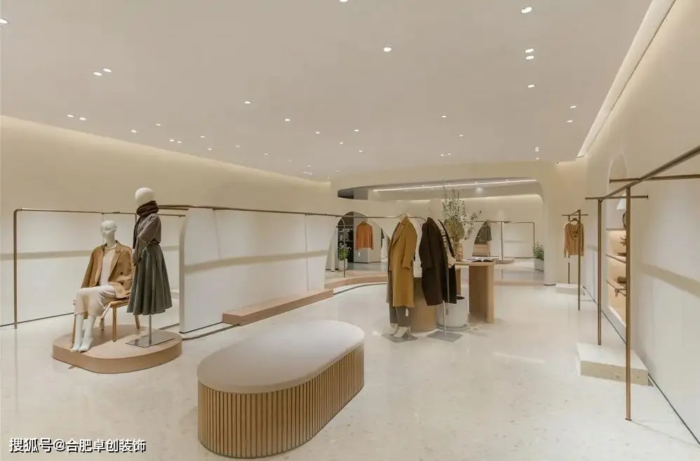 合肥店面设计,服装店装修如何吸引顾客?(图1) 服装店铺装修风格_服装店装修风格选择_服装店装修设计灵感