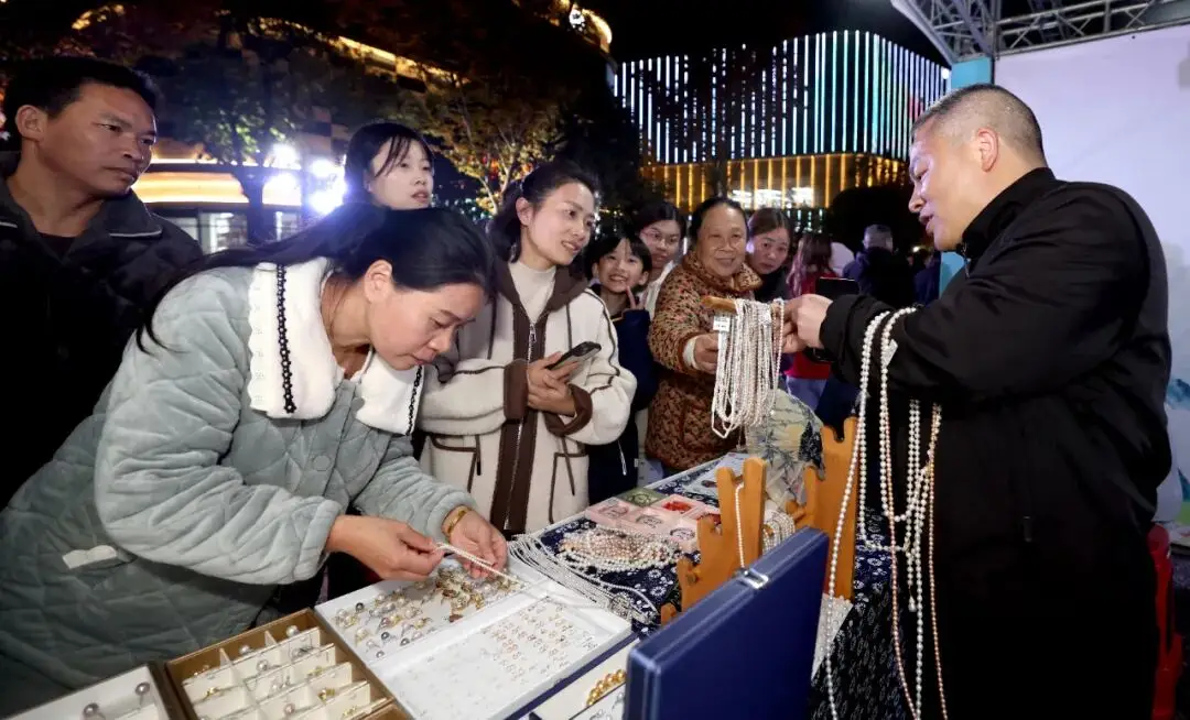 好吃好看好玩!赣鄱乡村“有味” 上饶风采“出圈”(图3) 2025江西乡村文化旅游节_上饶特色文旅产品_江西上饶美食介绍