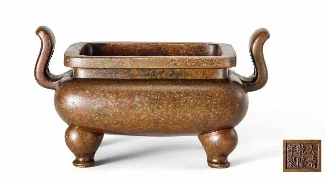 九龙坡玉器私下当天收购—古董当天变现电话(图2) 九龙坡玉器私下当天收购—古董当天变现电话