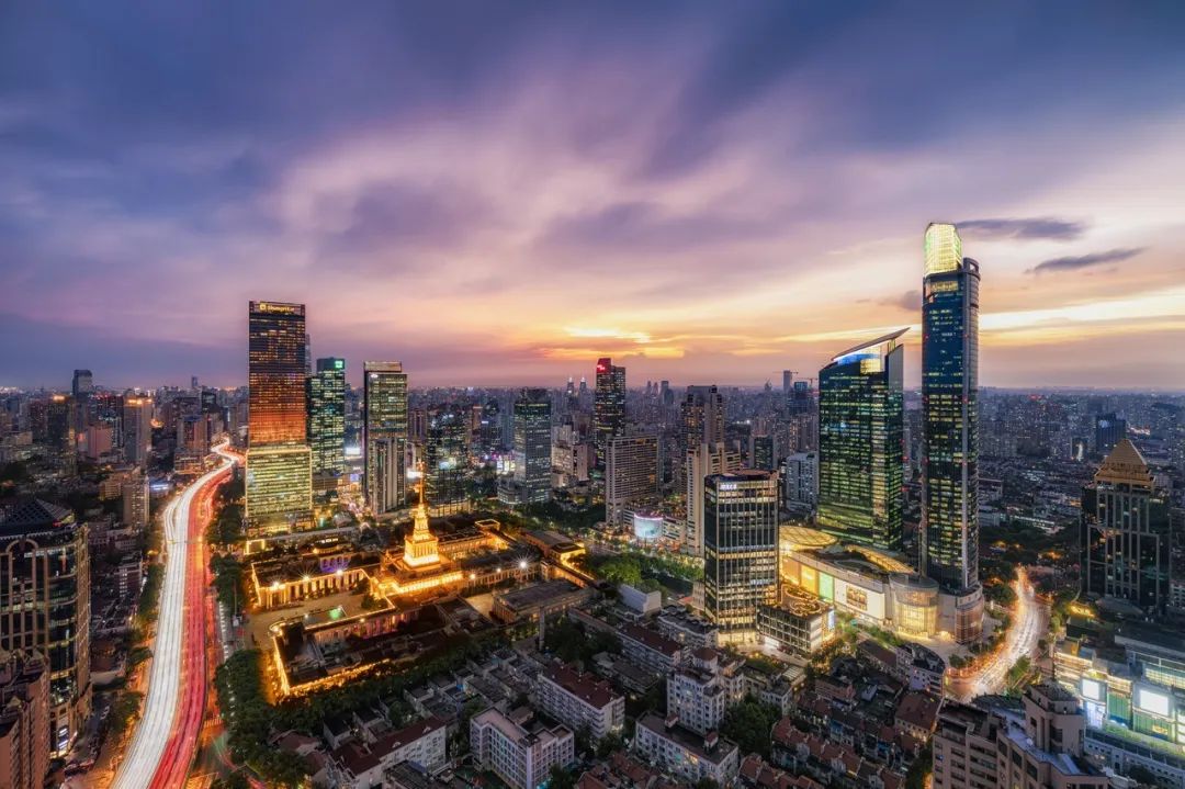 最高满1000减500元!静安限时步行街化身“微醺夜巷·浮光爵士夜”,领券解锁美妙“夜静安”↗|静安“夜”精彩(图3) 人民广场 夜宵_静安区夜间经济 吴江路丰盛里 夜间消费券