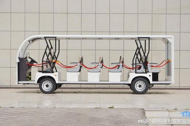 纯电动旅游观光车:绿色出行,守护环境(图2) 纯电动旅游观光车_环保出行减少污染_燃油旅游观光车图片