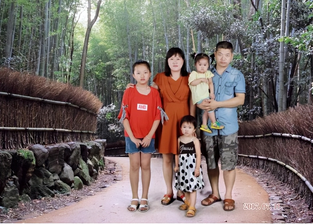 那个花17万跑意大利打工的人后来怎么样了(图2) 意大利披萨饼皮手法_意大利披萨_意大利披萨饼