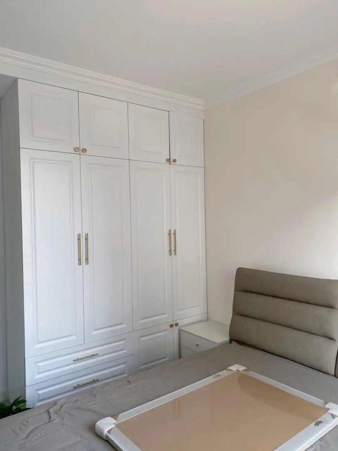 越来越多人装修不做吊顶,看她家新房,极简又舒适,百看不厌!(图7) 极简风格家装_不做吊顶装修_卫生间不吊顶图片