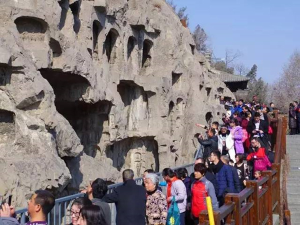 春节假期洛阳接待游客186.72万人次 揽金10.97亿元(图3) 洛阳春节旅游市场_洛阳东花园皇家庙会票多少钱一张_洛阳春节庙会活动