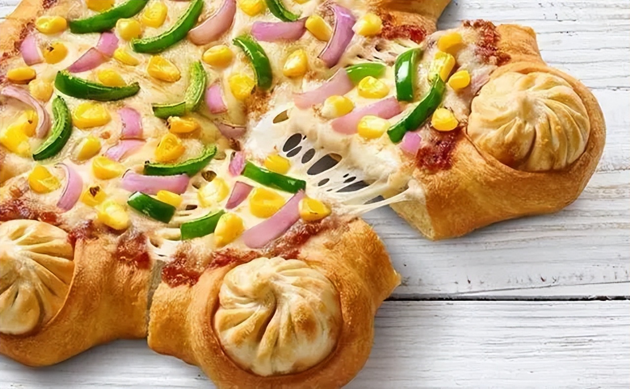 血压拉满!必胜客推出「致死量香菜披萨」,意大利人蚌埠住了(图12) 印度必胜客MOMO MIA披萨_日本必胜客太多香菜披萨_意大利披萨饼