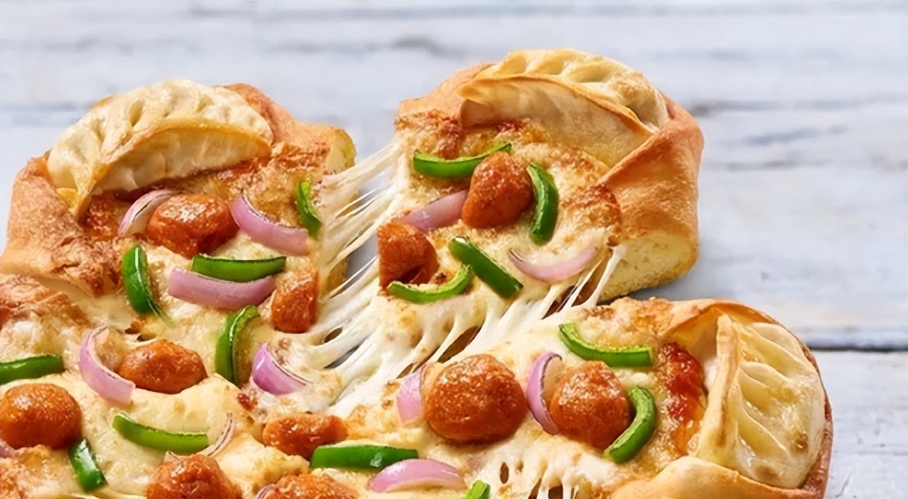 血压拉满!必胜客推出「致死量香菜披萨」,意大利人蚌埠住了(图13) 意大利披萨饼_印度必胜客MOMO MIA披萨_日本必胜客太多香菜披萨