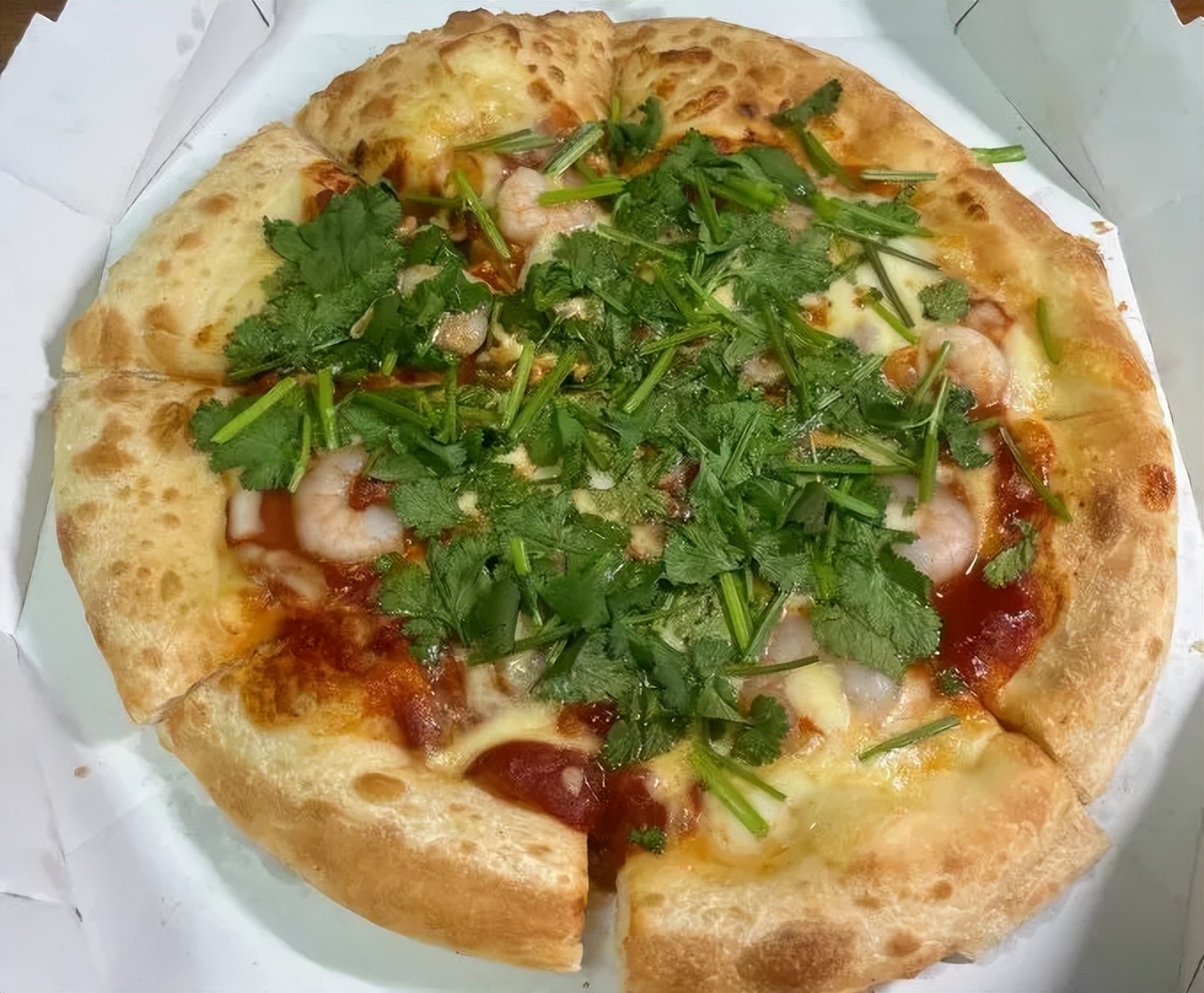 血压拉满!必胜客推出「致死量香菜披萨」,意大利人蚌埠住了(图6) 日本必胜客太多香菜披萨_印度必胜客MOMO MIA披萨_意大利披萨饼