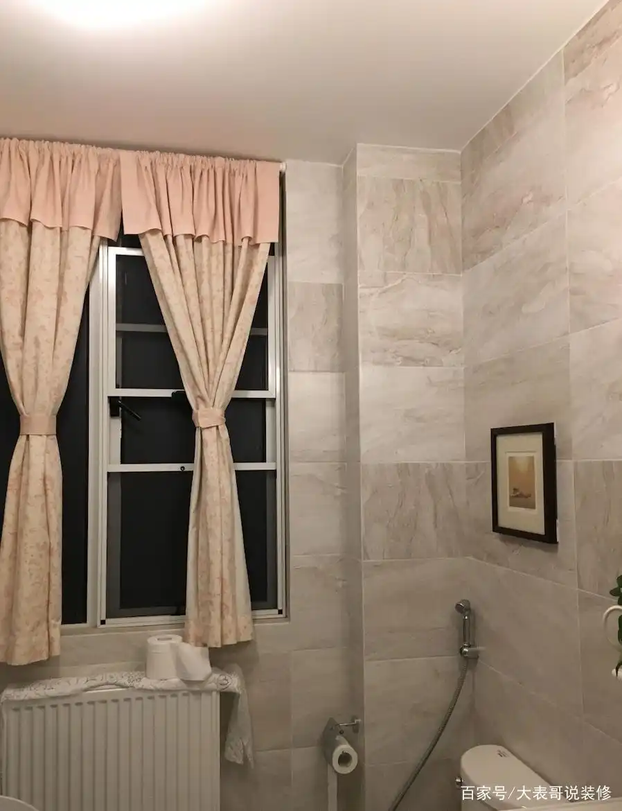 卫生间与厨房不吊顶会怎么样?(图3) 厨房不吊顶排气方案_卫生间不吊顶1年8个月状态_卫生间不吊顶图片