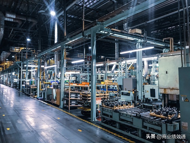 工厂利润从5%到15%:老板砍掉的不是成本,是这3个“假动作”(图6) 给利润率怎么算利润_跳出降本增笑怪圈_制造业降本增效策略