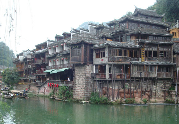 湖南旅游旺季淡季分别是几月份(图1) 旅游旺季是什么时候_湖南旅游旺季_湖南旅游淡季是几月份_湖南旅游旺季住宿预订