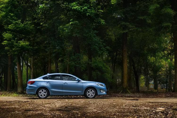 曾给小鹏汽车代工的海马,还生产过这样一款神车(图3) 福美来发展历程_海马汽车福美来销量下滑原因_海马丘比特动力怎么样