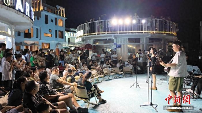 “黄金周”里邂逅福建宁德:山海相约 古村新韵(图1) 宁德霞浦东壁村夜派对_宁德市旅游景点大全_霞浦三沙镇旅游攻略