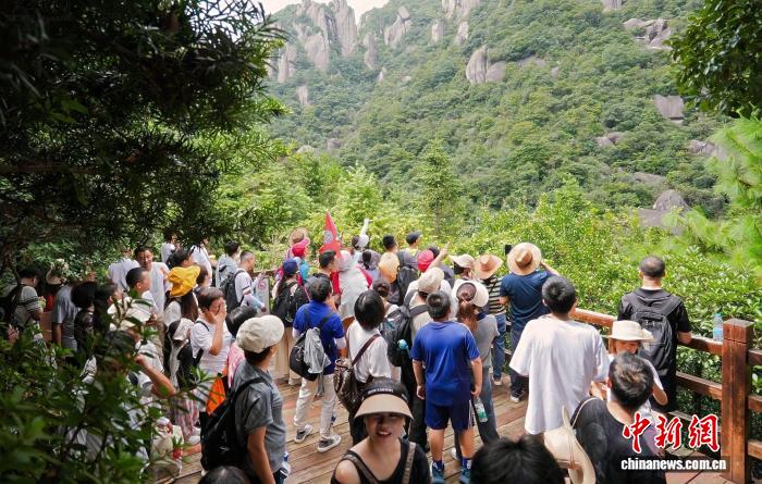 “黄金周”里邂逅福建宁德:山海相约 古村新韵(图2) 霞浦三沙镇旅游攻略_宁德霞浦东壁村夜派对_宁德市旅游景点大全