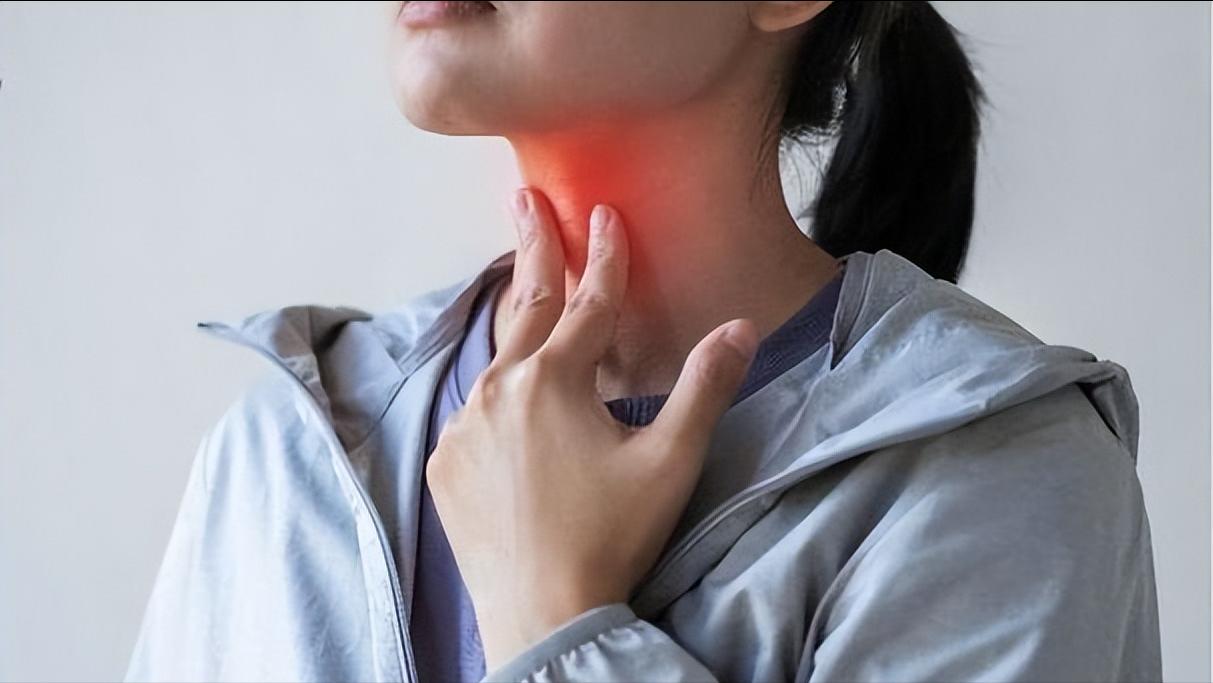 人不会无缘无故喉咙不适,专家发现:喉咙不适的人,离不开这6点(图3) 嗓子反复疼痛怎么回事_喉咙不适原因_慢性咽炎症状