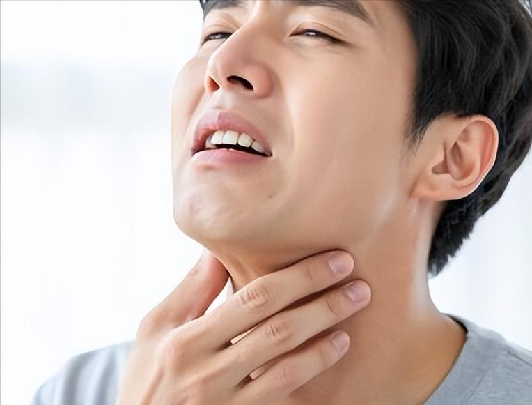人不会无缘无故喉咙不适,专家发现:喉咙不适的人,离不开这6点(图8) 嗓子反复疼痛怎么回事_喉咙不适原因_慢性咽炎症状