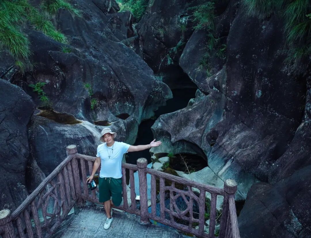 假期没玩够?!Get旅行达人同款初秋的浪漫宁德(图3) 宁德山海旅游攻略_宁德市旅游景点大全_霞浦滩涂高罗海滩下尾岛海尾城堡东壁村