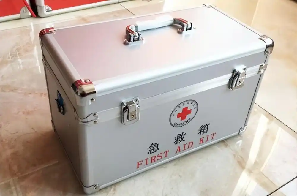 建议车主们:买新车,别只会装座套!学聪明人做法,提升爱车档次(图12) 新车必要的装饰 知乎_汽车内饰升级_提升爱车档次