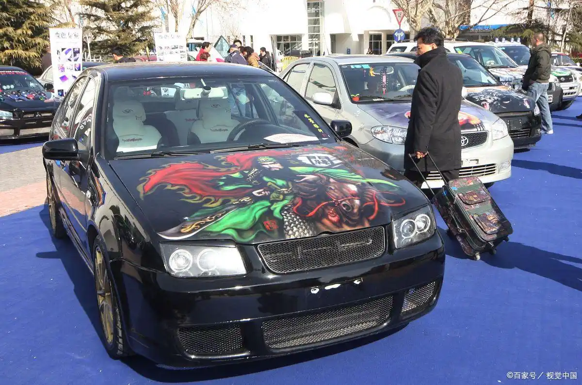 新手应该怎么装饰新车?(图4) 新手装饰新车注意事项_新车必要的装饰 知乎_新车装饰实用安全原则