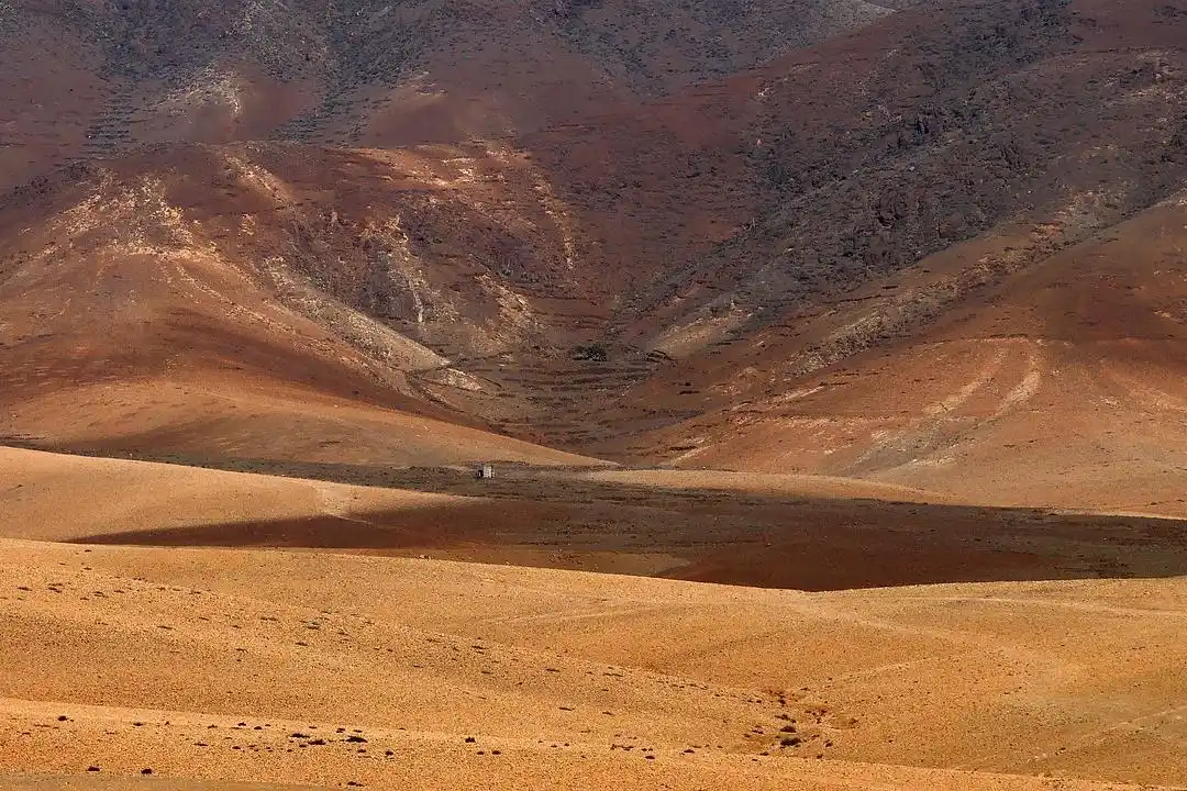 人际关系的智慧密码:六大黄金法则解锁高情商社交(图1) 人际关系边界维护_高情商社交法则_人际交往黄金法则