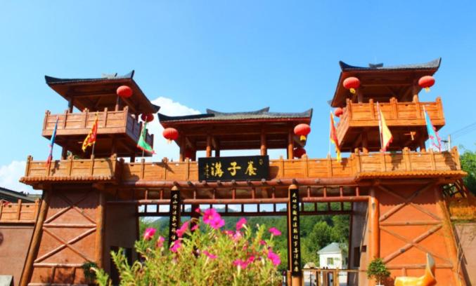 免门票!免门票!面向全体栾川居民→(图10) 栾川旅游景区门票优惠政策_石人山门票预订景区到付_栾川居民免门票景区及细则