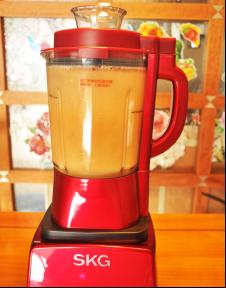 SKG破壁机,爱上下厨的理由?(图6) 上海惠人原汁机售后_破壁机与原汁机区别_SKG破壁料理机